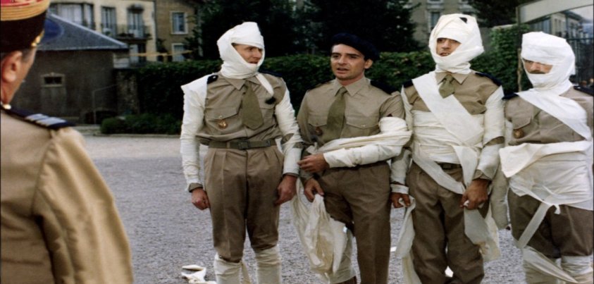 Les Charlots Les Bidasses S En Vont En Guerre Les bidasses s'en vont en guerre : Le film