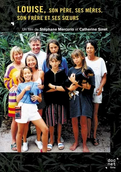 Photo 1 du film : Louise, son père, ses mères, son frère et ses soeurs