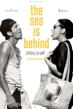Affiche du film = The Sea Is Behind