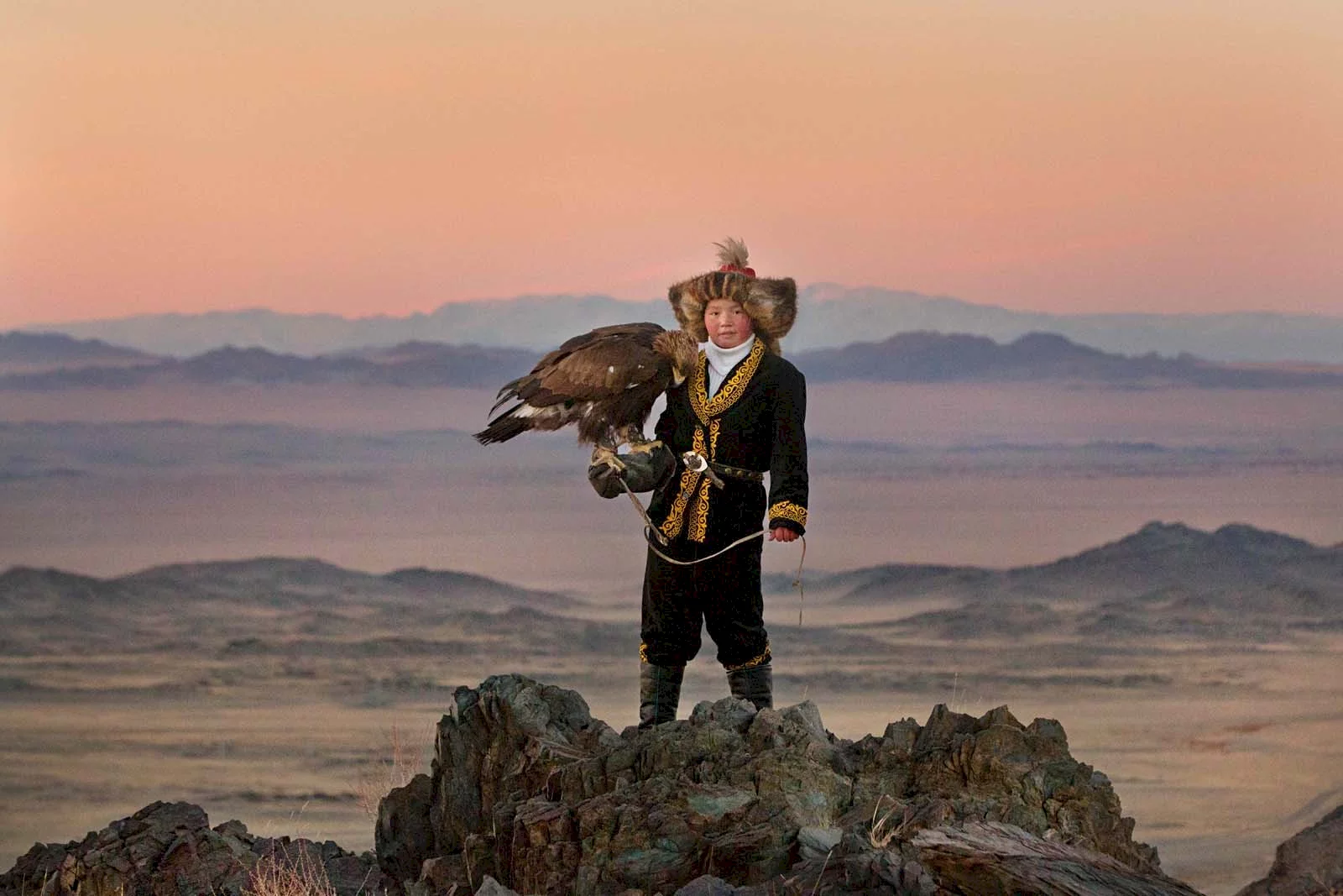 Photo du film : La jeune fille et son aigle