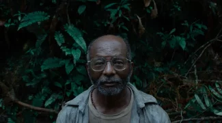 Affiche du film : J’ai vu trois lumières noires