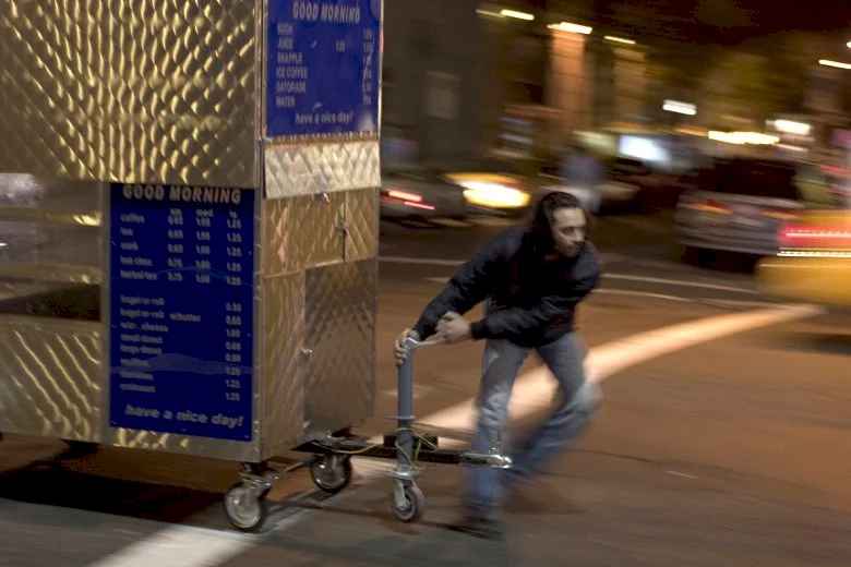 Photo 2 du film : Man push cart