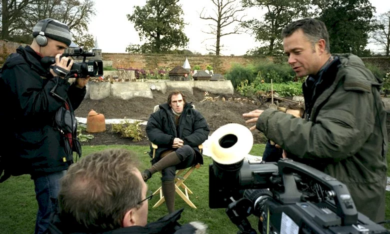 Photo du film : Tournage dans un jardin anglais