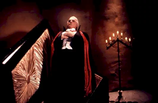 Photo 5 du film : Dracula mort et heureux de l'etre