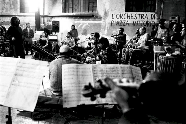 Photo 4 du film : L'Orchestra 