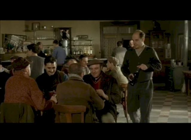 Photo 2 du film : Le Café du Pont