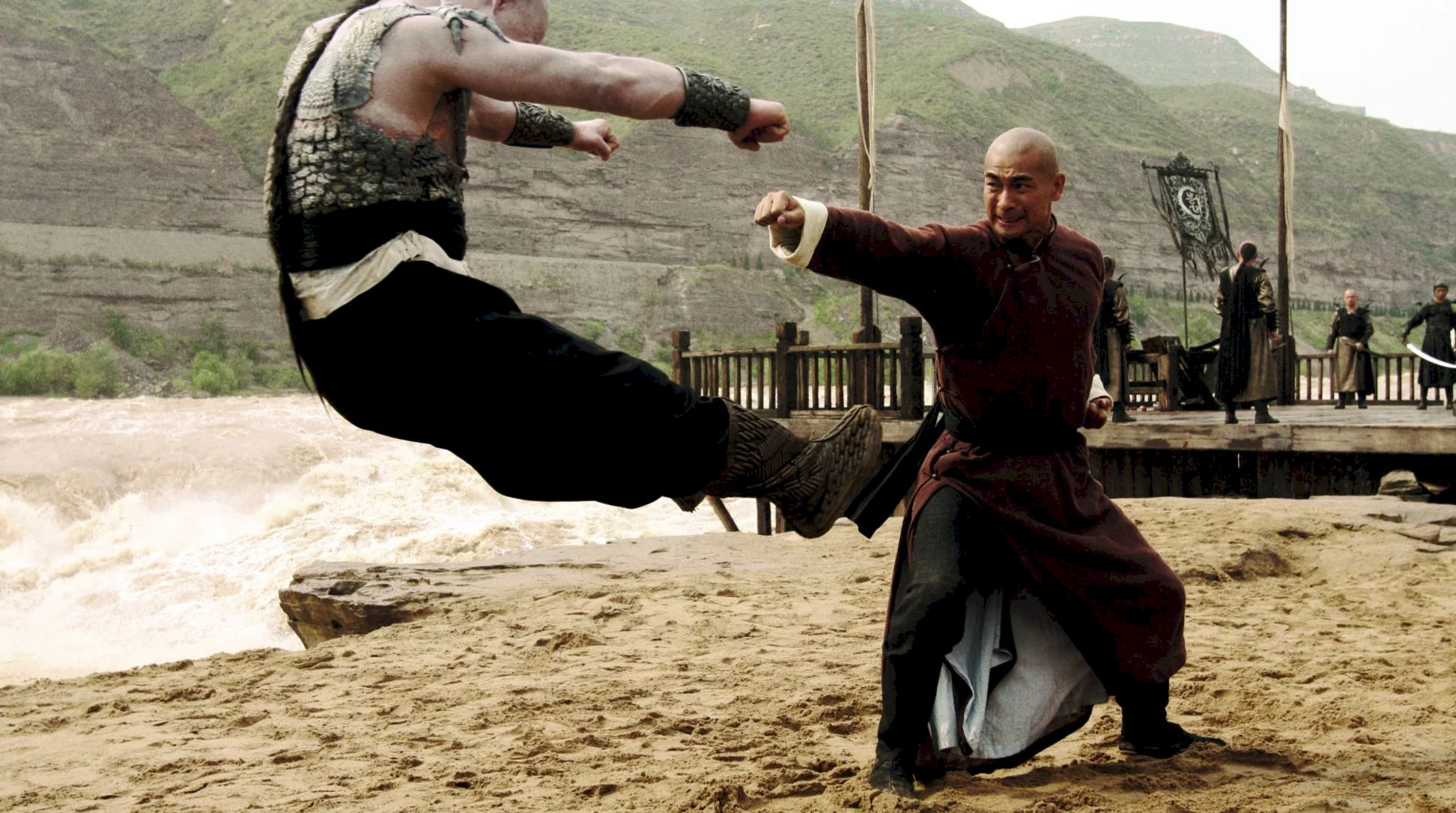 Почему монахи считают себя воинами. Бесстрашный кунг фу 2008.