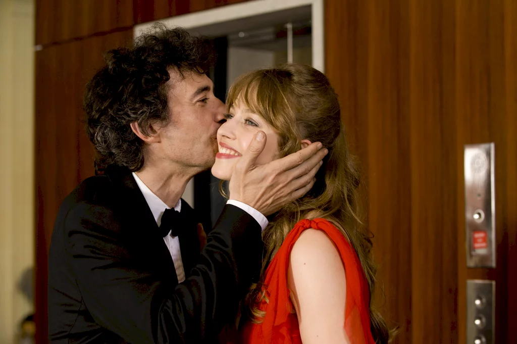 Photo 19 du film : Des Gens qui s'embrassent