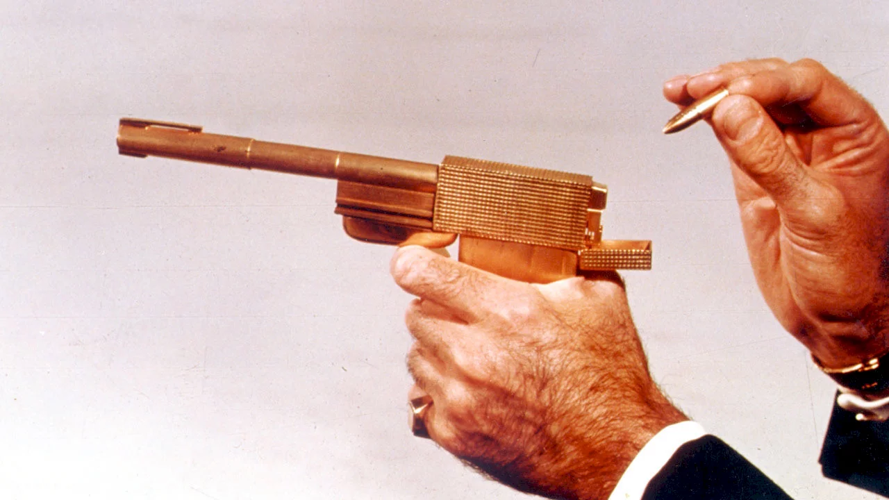 Photo 4 du film : L'homme au pistolet d'or