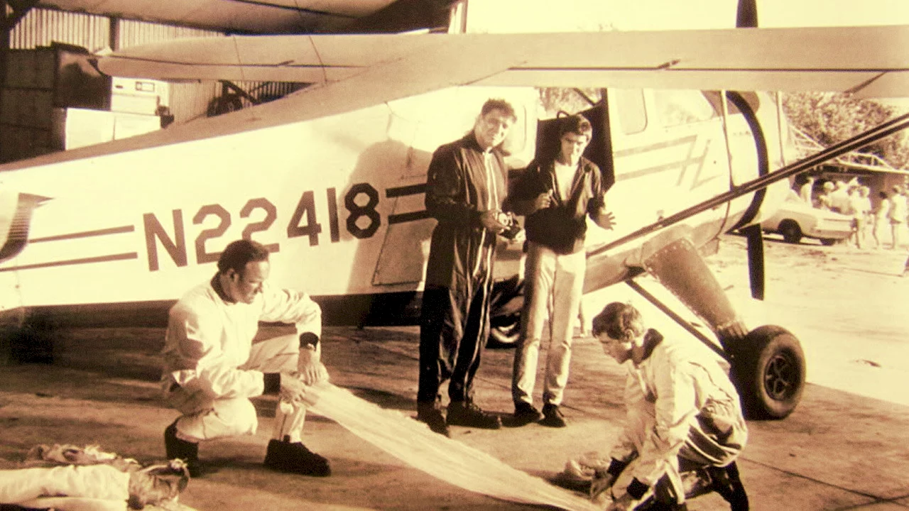 Photo 2 du film : Parachutistes
