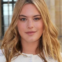  Camille Rowe