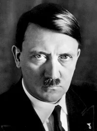 Adolf Hitler