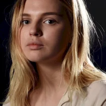 Odessa Young