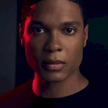  Ray Fisher