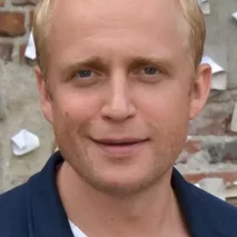  Piotr Adamczyk