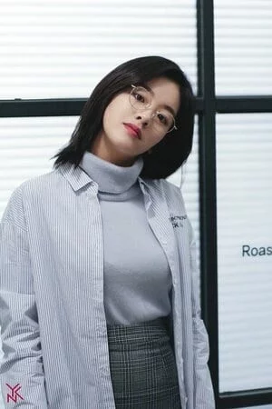  Lee Joo-young