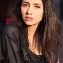  Mahira Khan