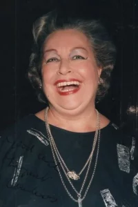  Margaret Courtenay