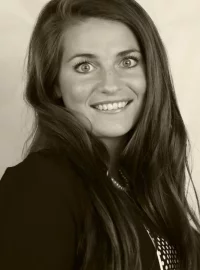  Karin Petersen