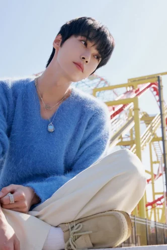  Doyoung photo