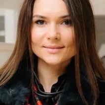  Olena Lavreniuk