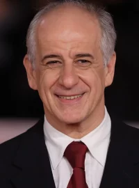 Toni Servillo