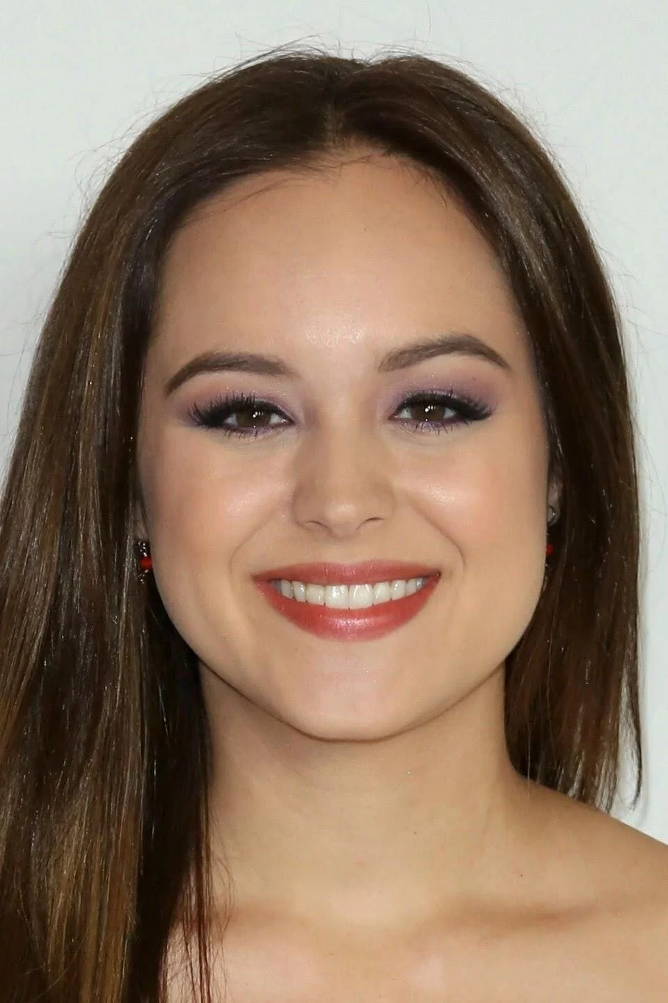 Hayley Orrantia : sa biographie, filmographie, et quelques photos