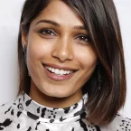 Photo star : Freida Pinto