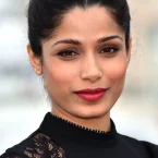 Photo star : Freida Pinto