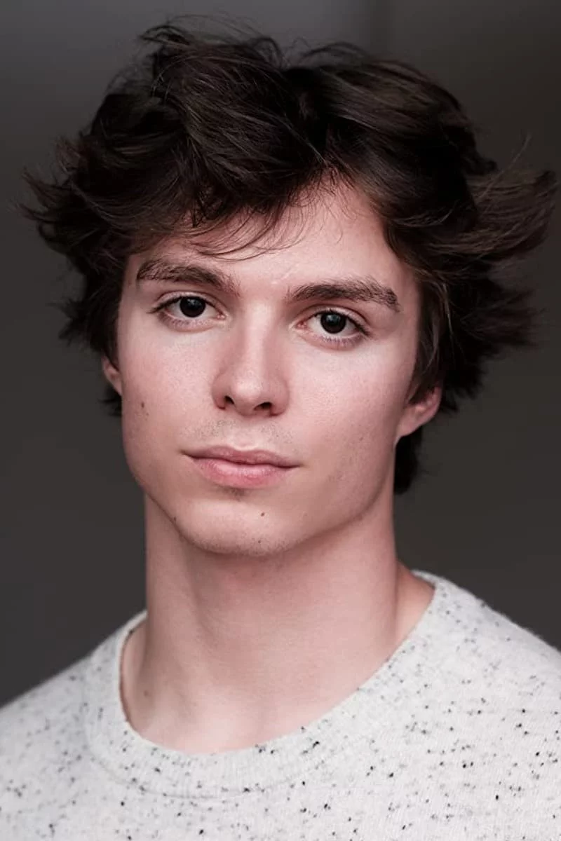 Nicholas Alexander Chavez : sa biographie, filmographie, et quelques photos