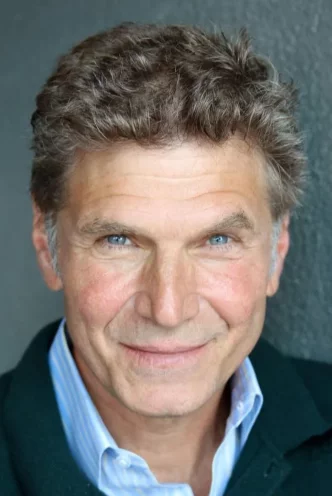 Nick Chinlund photo