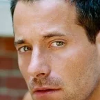 Photo star : Johnny Messner