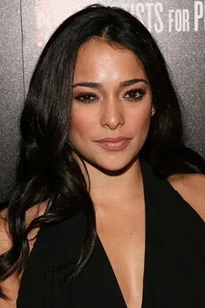 Natalie Martinez : sa biographie, filmographie, et quelques photos