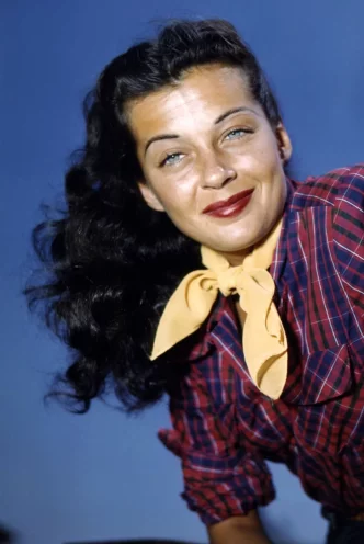  Gail Russell photo