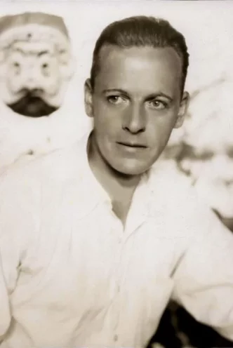  Edward Earle photo