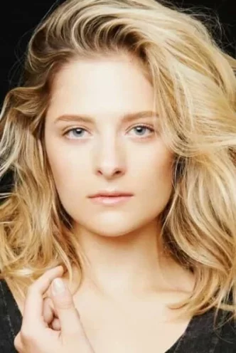  Louisa Jacobson photo